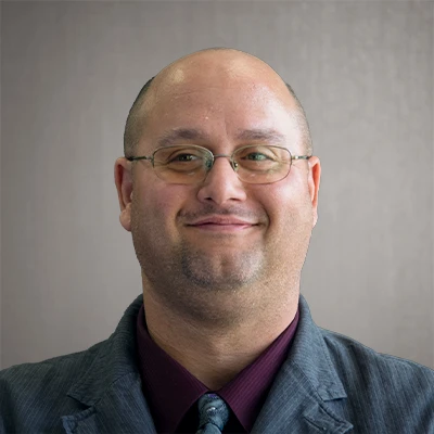 Tim Ray Headshot